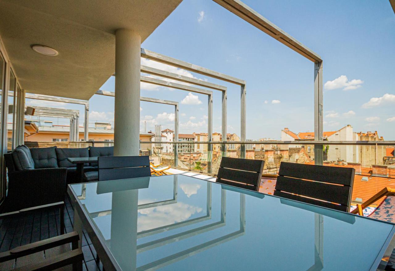 Luxury Apartment With Balcony In Downtown 布达佩斯 外观 照片